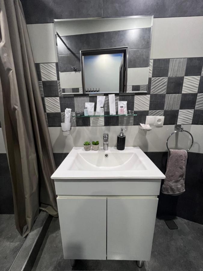 Comfortable Apartment Комфортные Апартаменты Self Check In Yerevan Exterior foto